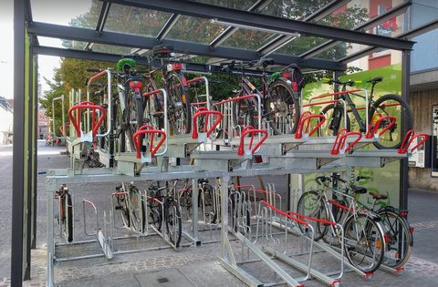 Doppelparker: Fahrradständer auf 2 Etagen