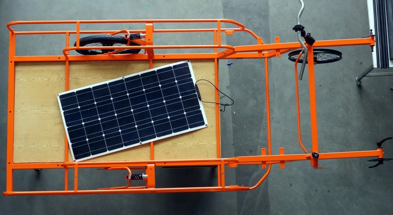 Cargobike mit Solarantrieb.
